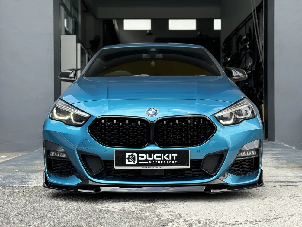 BMW F44 - Full Black Diamond Front Grill